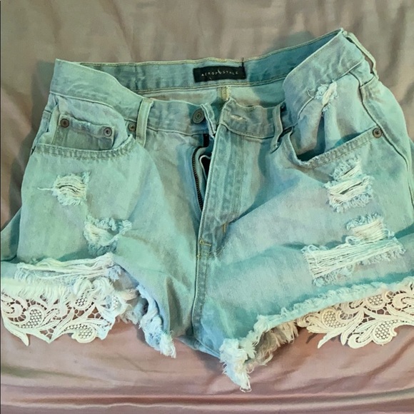 Jean Ripped Shorts - Picture 1 of 4